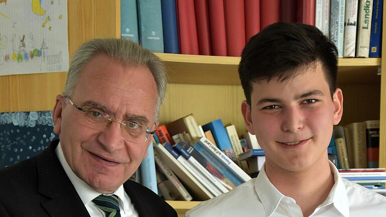 Der 15-jährige Fabian Capeller aus Würzburg darf für ein Schuljahr in den „American Way of Life“ eintauchen. Der Bundestags-abgeordnete Paul Lehrieder hat ihn als Stipendiaten und Juniorbotschafter seines Wahlkreises für das Parlamentarische Patenschafts-Programm (PPP) ausgewählt.