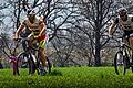 Auf dem Weg zum Sieg: Nico Wernicke (vorne) und Jürgen Seifert triumphierten bei der Premiere des Burgläurer Mountain-Bike Team-Biathlons.