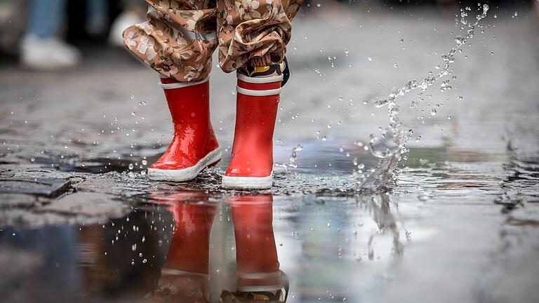 Der Fasching ist vorbei, es sind noch Ferien und das Wetter ist durchwachsen: Hier kommen Ideen für Familien, die auch bei Regen Spaß machen.