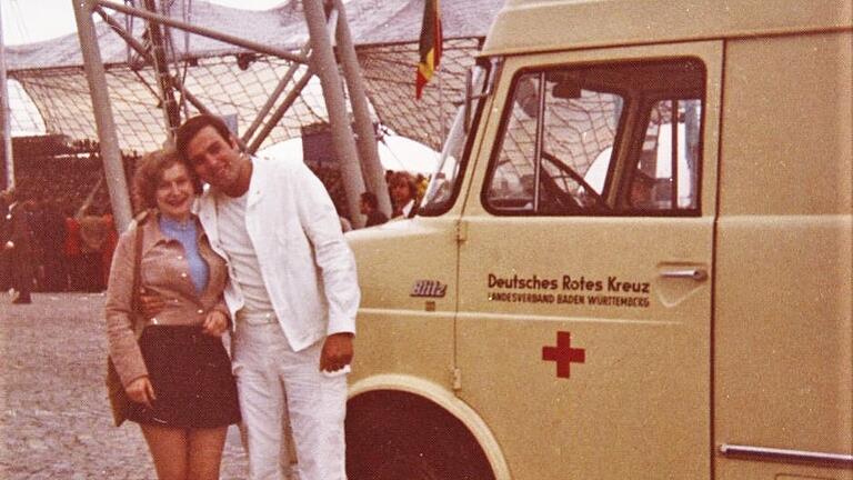 Georg Fuchs und seine damalige Verlobte, Elisabeth Heinlein, bei der Abschlussfeier der Olympischen Spiele 1972 im Olympiastadion München.