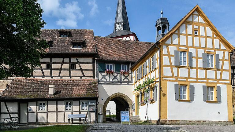Das Handwerker- und Bauernmuseum in der Kirchenburg Mönchsondheim hat viel mehr Objekte, als es zeigen kann. Die Frage ist: wohin damit? Das Handwerker- und Bauernmuseum in der Kirchenburg Mönchsondheim hat viel mehr Objekte, als es zeigen kann. Die Frage ist: wohin damit?