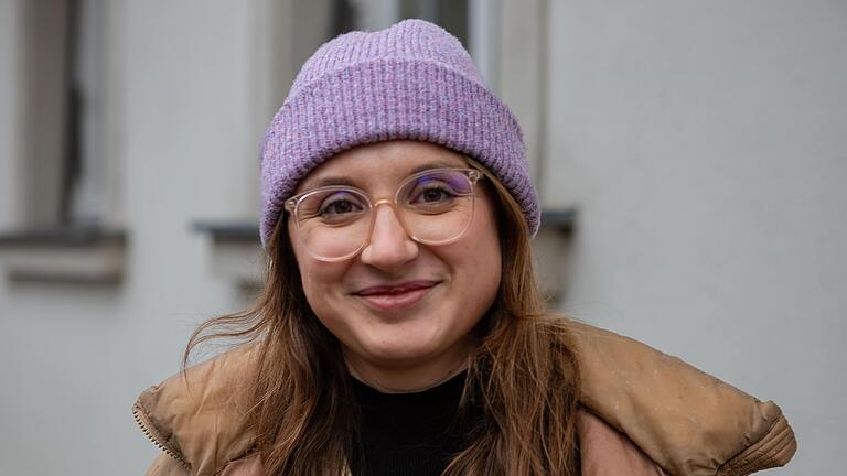 Elisa Dacho (26) aus Arnshausen: 'In Geschichtsbüchern ist kein Platz für Wiederholungen' Elisa Dacho (26) aus Arnshausen: 'In Geschichtsbüchern ist kein Platz für Wiederholungen'