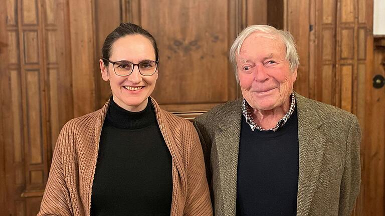 Rosie Füglein und Dieter Wieland: Die Journalistin aus Unterfranken wurde jetzt mit dem Dieter-Wieland-Förderpreis des Landesvereins für Heimatpflege ausgezeichnet.&nbsp;&nbsp;