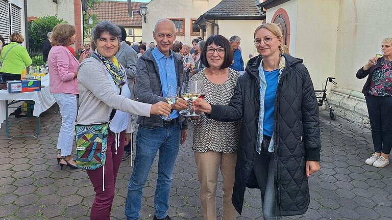 Sabine Ernst (Gemeindereferentin), Winfried Langlouis (Diakon), Marianne Metzger (Sekretärin), Petra Neeser (Sekretärin).