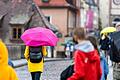 Mindestens bis Mitte der Woche dürfe der Regenschirm in Unterfranken wohl noch zum ständigen Begleiter gehören.