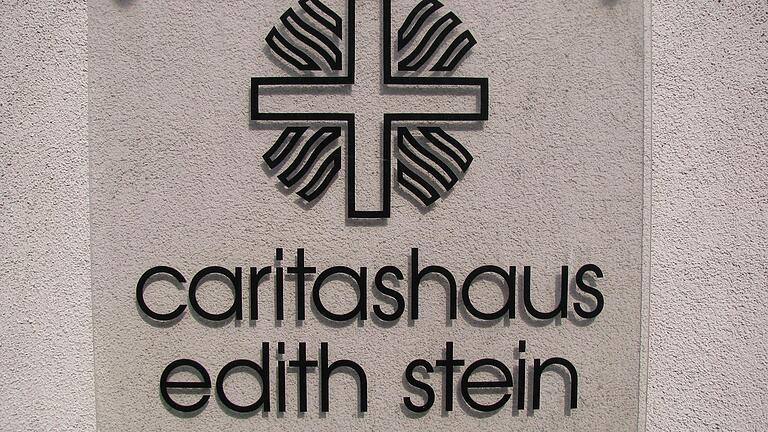 Im Caritashaus Edith Stein in der Kellereigasse in Bad Neustadt hat auch die Erziehungsberatung ihren Sitz. Im Kreisausschuss für Jugendhilfe wurde der Jahresbericht 2022 der Erziehungsberatung vorgetragen. Im Caritashaus Edith Stein in der Kellereigasse in Bad Neustadt hat auch die Erziehungsberatung ihren Sitz. Im Kreisausschuss für Jugendhilfe wurde der Jahresbericht 2022 der Erziehungsberatung vorgetragen.