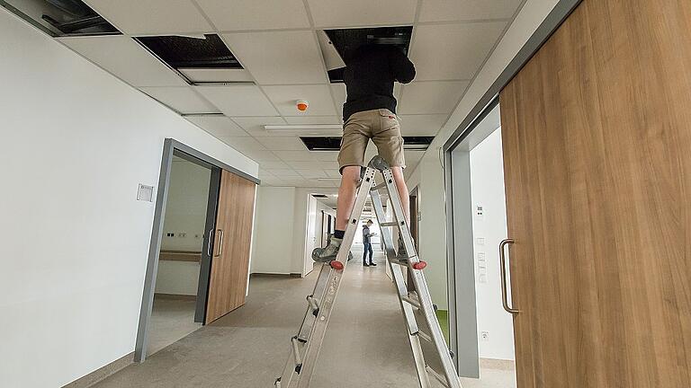 500 Handwerker sind derzeit auf der wohl größten Baustelle Mainfrankens zugange. Für den Campus in Bad Neustadt investiert das Rhön-Klinikum 250 Millionen Euro.