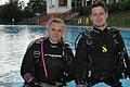 Carola Edelmann und Thimo Dehn haben in Happertshausen die Tauchschule 'Emocean' eröffnet. Der praktische Unterricht findet im Schwimmbad in Altenstein statt.