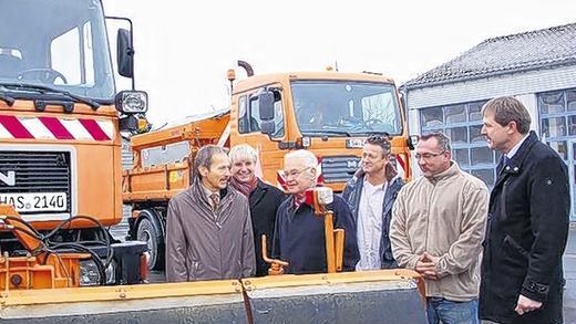 Kooperation beim Winterdienst: Die Neuerungen stellten Holger Bothe, Manfred Rott, Rudolf Handwerker, Otto Stark, Oliver Renoth und Alfons Schanz vor.
