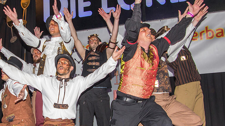 Das Männerballett Retzbach war schon in den Vorjahren immer für eine vordere Platzierung gut. Diesmal belegten die Zeitreisenden den dritten Platz.