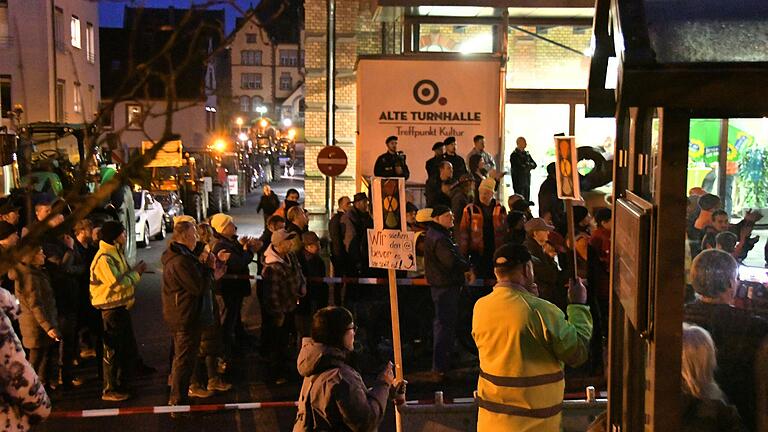 Im Rahmen ihres Politischen Aschermittwochs wurden die Kreis-Grünen Main-Spessart mit einer Protestkundgebung konfrontiert.