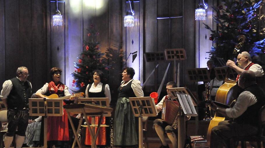 In der ganzen Region zu erleben: Auch beim Volksmusikfest in Kloster Banz darf die Rhöner Hoibüche Muisig nicht fehlen.  Foto: Archiv Peter Klopf       -  In der ganzen Region zu erleben: Auch beim Volksmusikfest in Kloster Banz darf die Rhöner Hoibüche Muisig nicht fehlen.  Foto: Archiv Peter Klopf