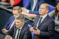 Kay Nietfeld, dpa, Scholz, Lindner, Habeck.jpg       -  Bundesknazler Olaf Scholz, sein Vizekanzler Robert Habeck und FDP-Chef Christian Lindner (von rechts) sind mitten in der nächsten Krise der Bundesregierung.