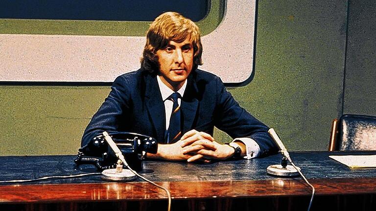 Legendär: &bdquo;Monty Python's Flying Circus&ldquo; mit (oben) Michael Palin (links) und John Cleese sowie Eric Idle (unteres Bild).