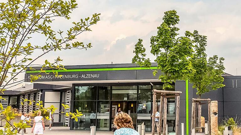 Das Klinikum Aschaffenburg-Alzenau: In der Chirurgie geht man dort jetzt radikale Wege mit einem einzigartigen Konzept für die Mitarbeiterinnen und Mitarbeiter in Ärzteschaft und Pflege. Das Klinikum Aschaffenburg-Alzenau: In der Chirurgie geht man dort jetzt radikale Wege mit einem einzigartigen Konzept für die Mitarbeiterinnen und Mitarbeiter in Ärzteschaft und Pflege. 