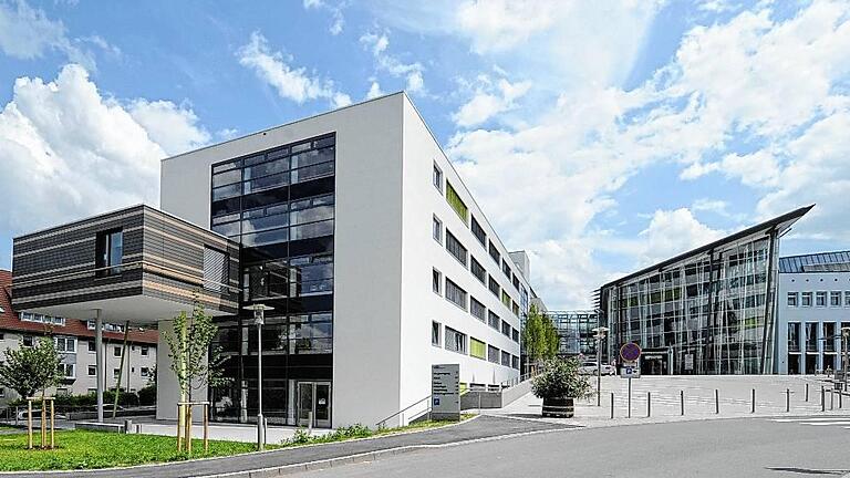 Das Foto zeigt das Caritas-Krankenhaus in Bad Mergentheim. Die Klinik feiert ihr 70-jähriges Bestehen.