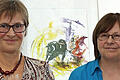 Gertrud Gerlach (links) und Mecki Janoschka stellen ihre Werke im Haus der Schwarzen Berge aus. Foto: privat       -  Gertrud Gerlach (links) und Mecki Janoschka stellen ihre Werke im Haus der Schwarzen Berge aus. Foto: privat