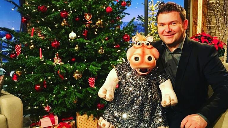 Weihnachtlich: Sebastian Reich und Amanda. Weihnachtlich: Sebastian Reich und Amanda.