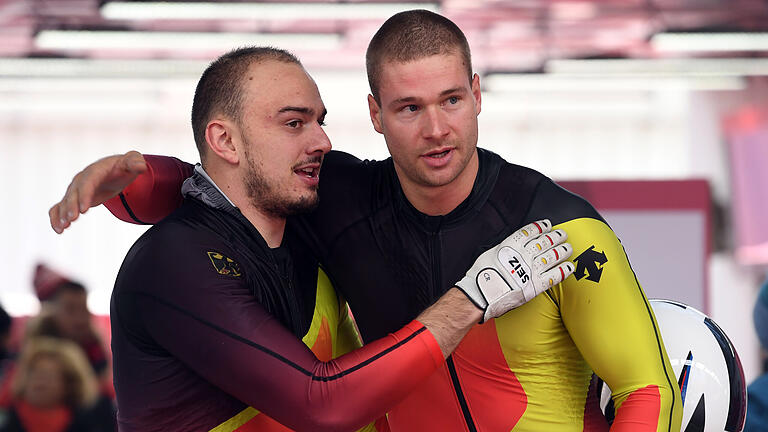 Beim zweiten Selektionsrennen am heimischen Königssee sind beide gefordert, um wieder im Weltcup fahren zu können: Bobpilot Johannes Lochner (rechts) und sein Anschieber Christian Rasp.