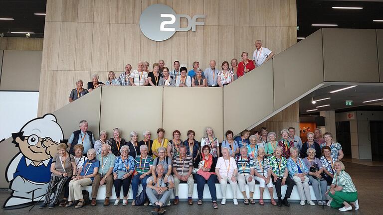 Unsere Reisegruppe beim ZDF. Unsere Reisegruppe beim ZDF.