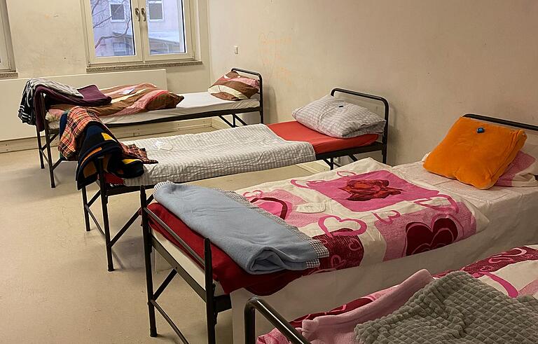 Blick in die Flüchtlingsunterkunft im Gebäude 210 in Ledward nach der Reinigung. Das Foto stellte die Stadtverwaltung zur Verfügung. Blick in die Flüchtlingsunterkunft im Gebäude 210 in Ledward nach der Reinigung. Das Foto stellte die Stadtverwaltung zur Verfügung.
