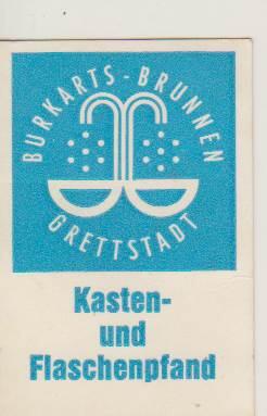 Ein echter Hingucker: Das Brunnen-Logo in Türkisblau, das auch die drei Lastwagen trugen.