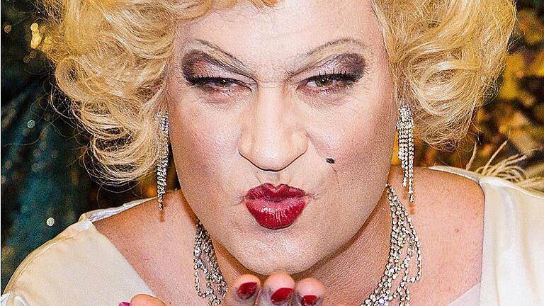 Markus Söder kostümiert - 2013 als Marilyn Monroe. Markus Söder kostümiert - 2013 als Marilyn Monroe.