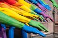 Die Regenbogenfarben stehen für die LGBTQ-Bewegung - und damit auch für Toleranz gegenüber Transmenschen.