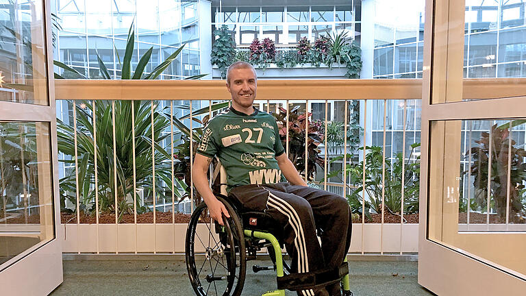 Tobias büttner, früher Handballer bei der DJK Rimpar Wölfe, ist nach einem Unfall in der Klinik in Bad Berka.