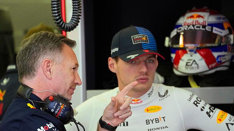 Christian Horner und Max Verstappen - Red-Bull-Teamchef Christian Horner (l) und Max Verstappen. Christian Horner und Max Verstappen - Red-Bull-Teamchef Christian Horner (l) und Max Verstappen.