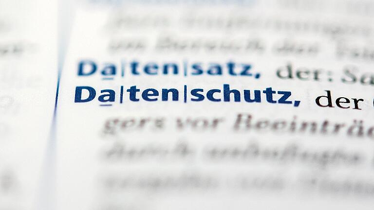 Neue Datenschutz-Regeln: Was Selbstständige wissen müssen       -  Nicht nur große Unternehmen, auch Selbstständige und Ehrenamtliche müssen sich damit beschäftigen, wie sie mit Daten von Kunden und Mitarbeitern umgehen.