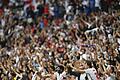 Auch in Wembley jubelten Fans auf der Tribüne eng an eng.