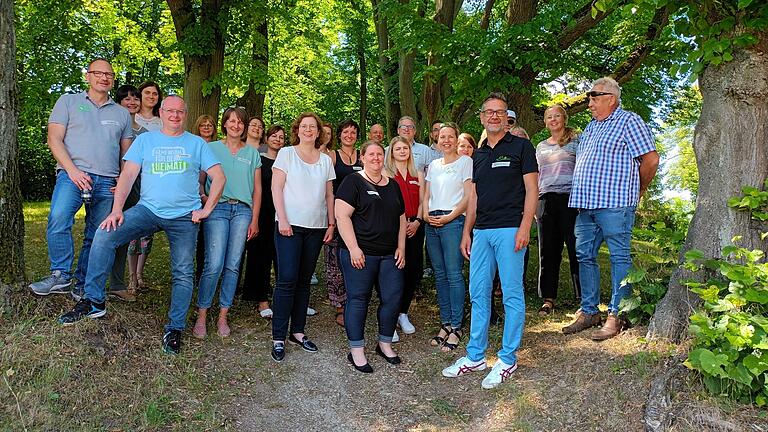 Teilnehmerinnen und Teilnehmer des Netzwerktreffens der Rhöner Touristiker. Teilnehmerinnen und Teilnehmer des Netzwerktreffens der Rhöner Touristiker.