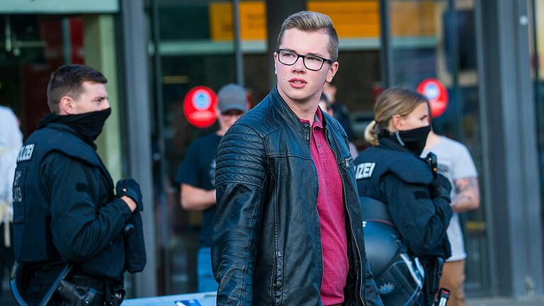 Wurde nach einer Mahnwache der rechtsextremen Jungen Alternative in Mannheim offenbar attackiert und bestohlen: Der AfD-Landtagsabgeordnete Daniel Halemba (Archivfoto). Wurde nach einer Mahnwache der rechtsextremen Jungen Alternative in Mannheim offenbar attackiert und bestohlen: Der AfD-Landtagsabgeordnete Daniel Halemba (Archivfoto).