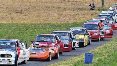 Start frei: Am Wochenende findet in Hausen/Rhön das 45. Hauenstein-Bergrennen statt, das rasanten Motorsport garantiert. Start frei: Am Wochenende findet in Hausen/Rhön das 45. Hauenstein-Bergrennen statt, das rasanten Motorsport garantiert.