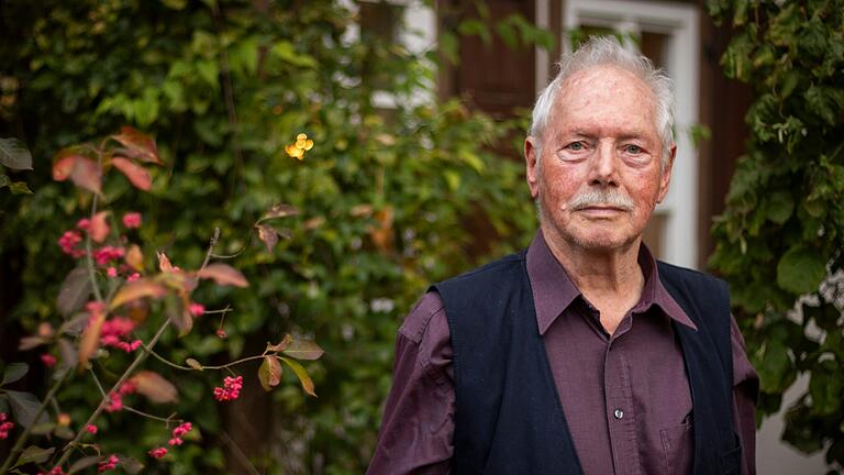 Gerhard Schätzlein aus Filke, Ortsteil von Willmars (Lkr. Rhön-Grabfeld), hält die Vorwürfe sexualisierter Gewalt gegen den früheren evangelischen Pfarrer für eine Lüge. Er war gut mit ihm bekannt. Gerhard Schätzlein aus Filke, Ortsteil von Willmars (Lkr. Rhön-Grabfeld), hält die Vorwürfe sexualisierter Gewalt gegen den früheren evangelischen Pfarrer für eine Lüge. Er war gut mit ihm bekannt.