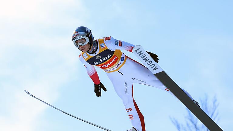 Skiflug Weltcup - Oberstdorf       -  Tournee-Sieger Tschofenig fliegt in Oberstdorf.