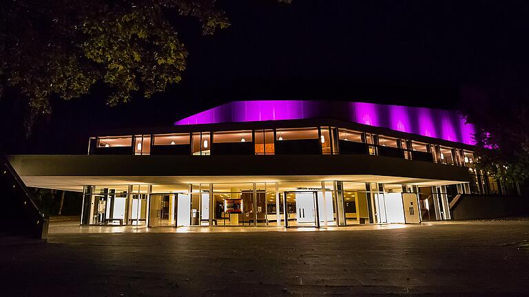 Im Theater in Schweinfurt gibt es im September das neue Stück von&nbsp;Ferdinand von Schirach zu sehen.