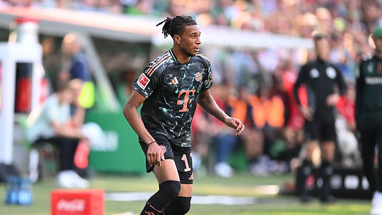 Werder Bremen - Bayern München       -  Michael Olise ist mit zwei Treffern und zwei Assists der überragende Bayern-Spieler in Bremen.