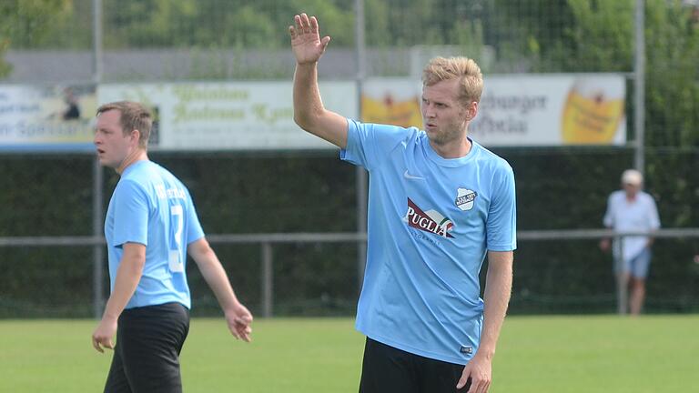 Felix Strohmenger (rechts) wechselt zur neuen Saison vom TSV Retzbach zum SV Altfeld. Beide Mannschaften spielen in der laufenden Saison in der Fußball-Kreisliga.