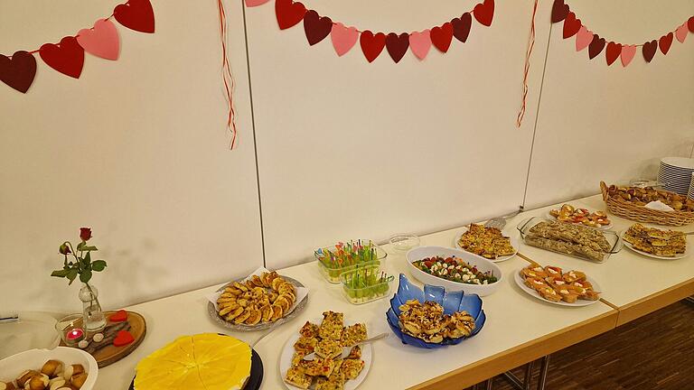 Buffet im Pfarrheim Buffet im Pfarrheim