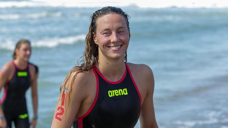 Freiwasserschwimmerin Leonie Beck im August 2022 bei der Europameisterschaft in Italien.