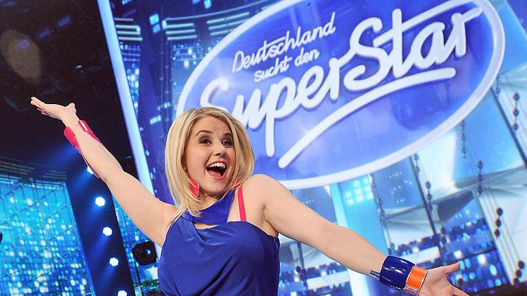 Beatrice Egli.jpeg       -  Hier war ihre Hose noch heile: Beatrice Egli bei DSDS.