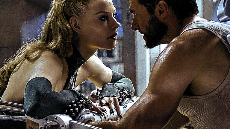 Augenblicke: Svetlana Khodchenkova und Hugh Jackman in &bdquo;Wolverine: Weg des Kriegers&ldquo;.