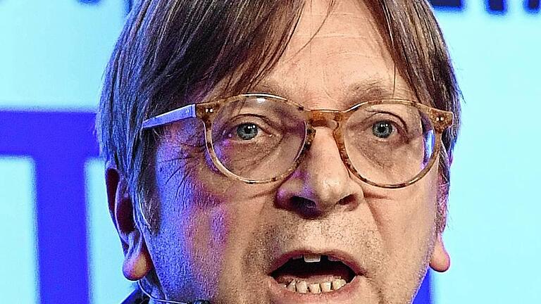 BELGIUM-EU-ELECTIONS-PARLIAMENT-DEBATE       -  Guy Verhofstadt