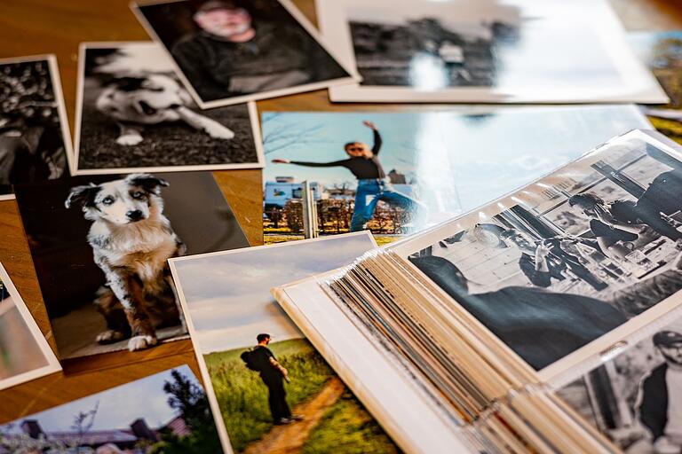 Redakteurin Johanna Heim empfiehlt ein selbstgemachtes Fotoalbum als Weihnachtsgeschenk. Redakteurin Johanna Heim empfiehlt ein selbstgemachtes Fotoalbum als Weihnachtsgeschenk.