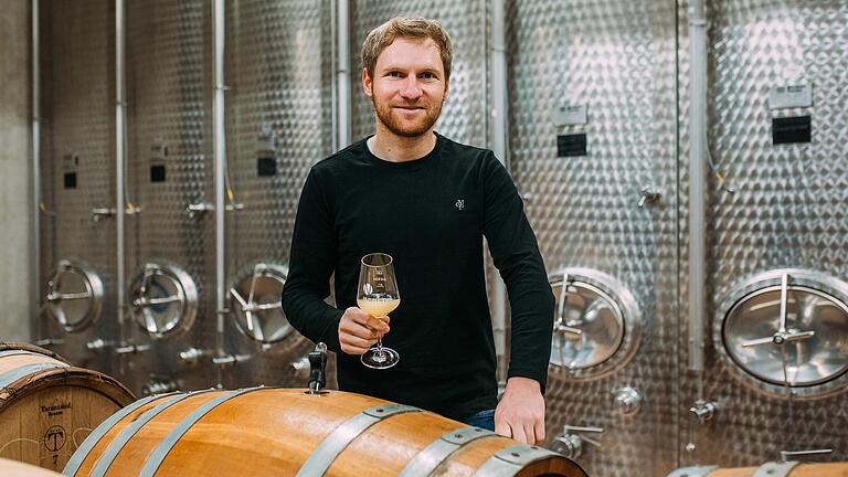 Lorenz Neder in seinem Familien-Weingut.