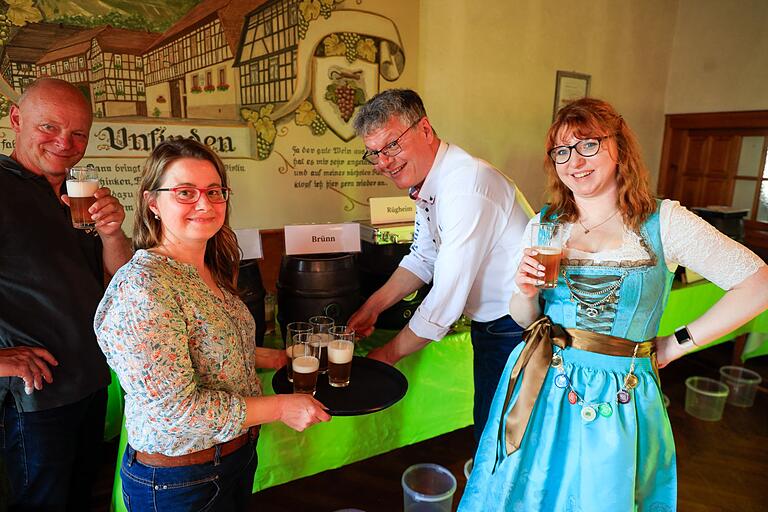 Jede Kommunbrauerei stellte mit Kostproben ihr Bier vor