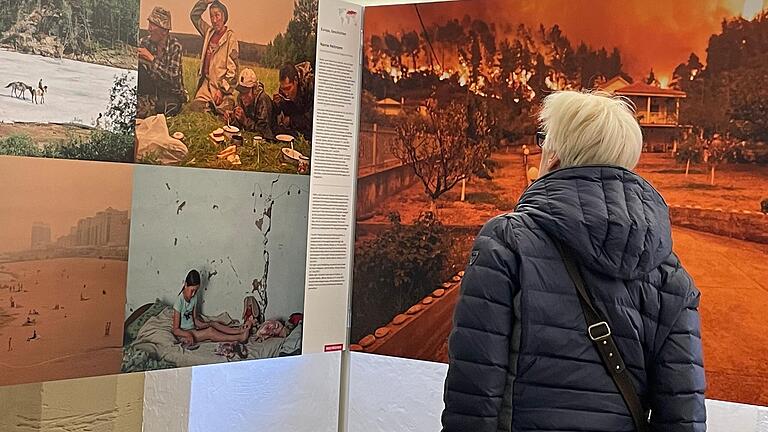Die World-Press-Ausstellung fand nach der Pandemie erstmals wieder in der Kitzinger Rathaushalle statt. Die World-Press-Ausstellung fand nach der Pandemie erstmals wieder in der Kitzinger Rathaushalle statt.
