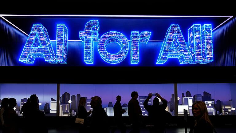 Technikmesse CES in Las Vegas - Samsung hat in Paris neue Smartphones und Gadgets vorgestellt, die über KI-Funktionen verfügen. Technikmesse CES in Las Vegas - Samsung hat in Paris neue Smartphones und Gadgets vorgestellt, die über KI-Funktionen verfügen.